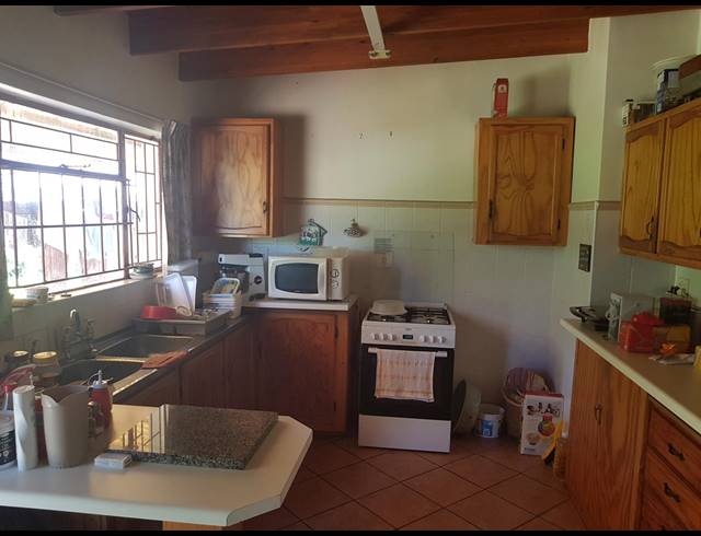 3 BEDROOM HOUSE SOLD IN MERRIVALE HEIGHTS